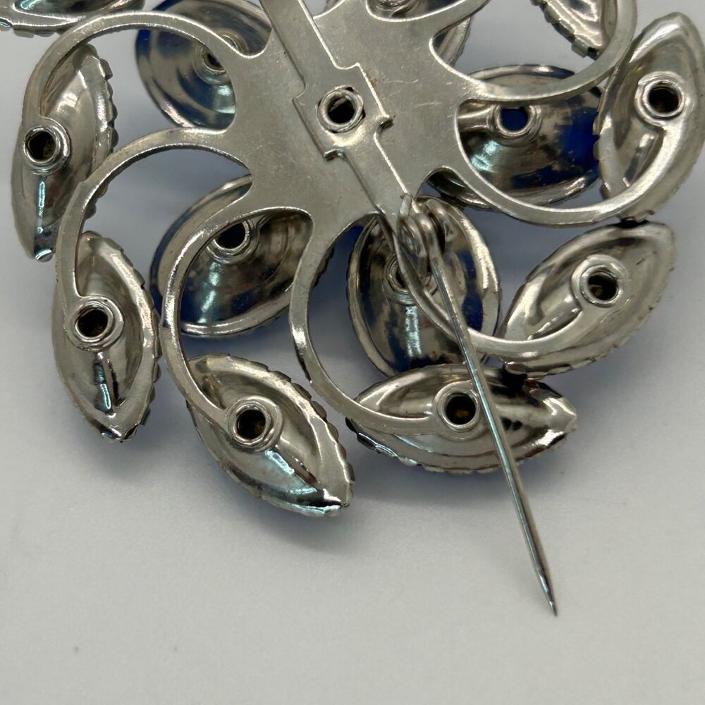 Vintage Blue Cabochon Brooch Rhinestone Floral Acrylic Plastics1940s-1950s Rivet - Picture 8 of 15